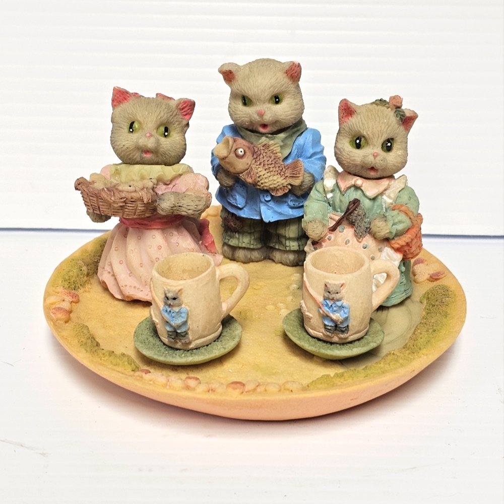 Vintage "Cherished Monents" Ceramic Cats & Tea Mugs by Michelle Yam (11 pieces)